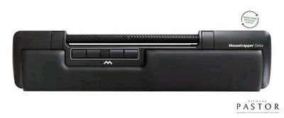 vue de face d'un autoradio noir équipé d'une télécommande
