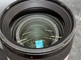 a camera lens that is sitting on a table
