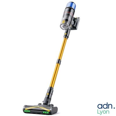 gros plan d'un aspirateur sans fil sur fond blanc
