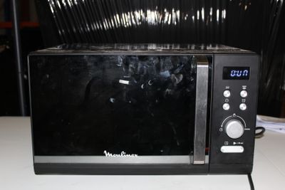 DH6//Micro-ondes mono-fonction Moulinex MO28ESMIR2.