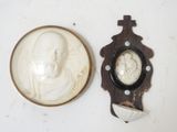 a picture of a coin with a picture of a man on it