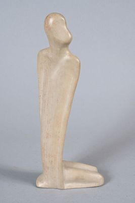 Travail contemporain Personnage agenouillé