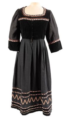 a black dress on a mannequin mannequin mannequin mannequin mannequin mannequin mannequin mannequin mannequin