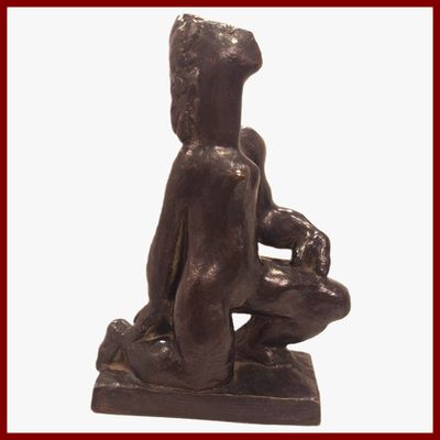 CSAKY Joseph 1888-1971 : Femme agenouillée.