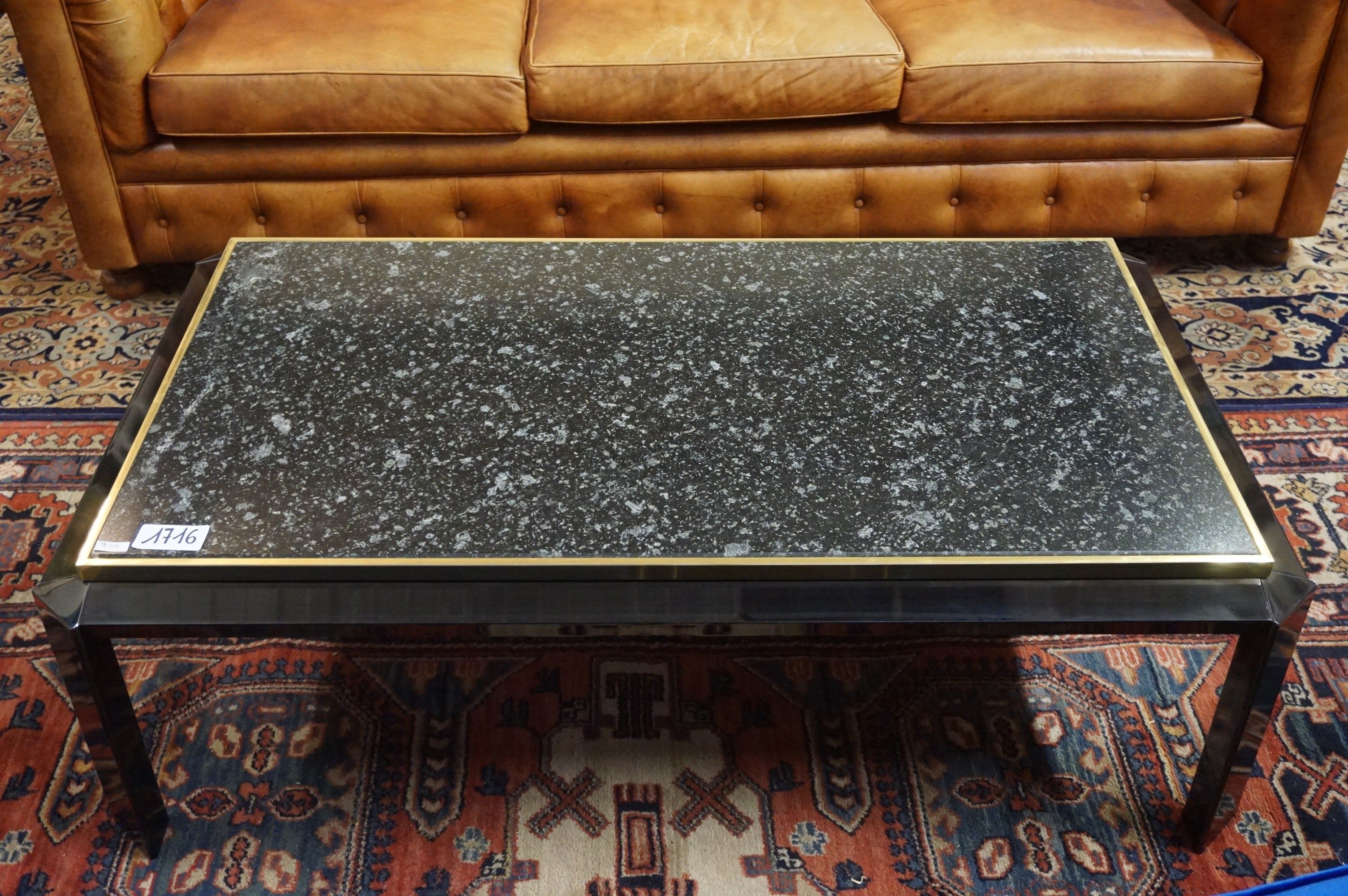 table basse au design vintage dans le style FEDAM - piètemen…