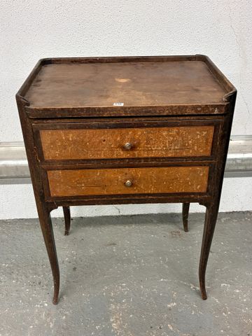 Chevet ouvrant à deux tiroir H : 70 x 50 x 33