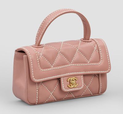mini-sac Chanel en cuir matelassé