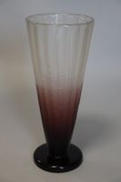 Charles SCHNEIDER (1881-1953). Vase tronconique à côtes en v…