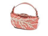 sac à main rose corail orné de perles blanches et d'une boucle dorée
