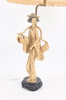 Statuette en résine imitant l'ivoire, jeunne femme en kimono… (photo 2)