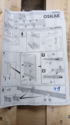 instructions pour savoir comment utiliser une scie pour couper un morceau de bois