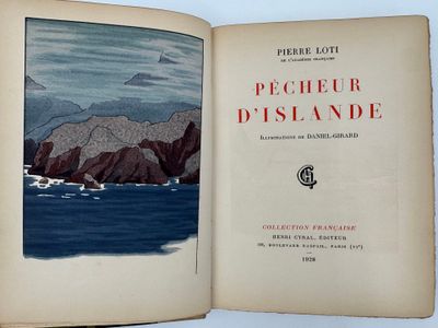 un livre ouvert avec l'image d'un bateau dans l'eau