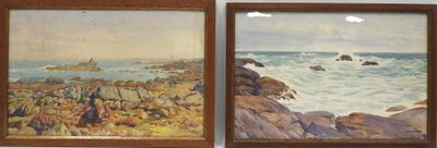deux tableaux encadrés représentant une scène de plage avec des rochers et un plan d'eau