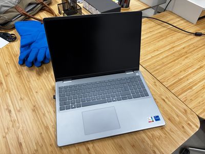 1 ordinateur portable DELL et sa sacoche - Photo 1