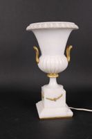 Vase Médicis en albâtre et marbre, monté en lampe (H : 33,5 …