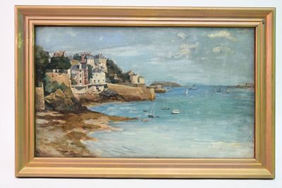 une photo d'un tableau représentant une plage avec des bateaux