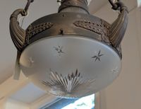 Suspension type "vasque" en laiton doré et verre dépoli, à d… (photo 3)