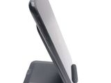 a cell phone that is sitting on top of a stand