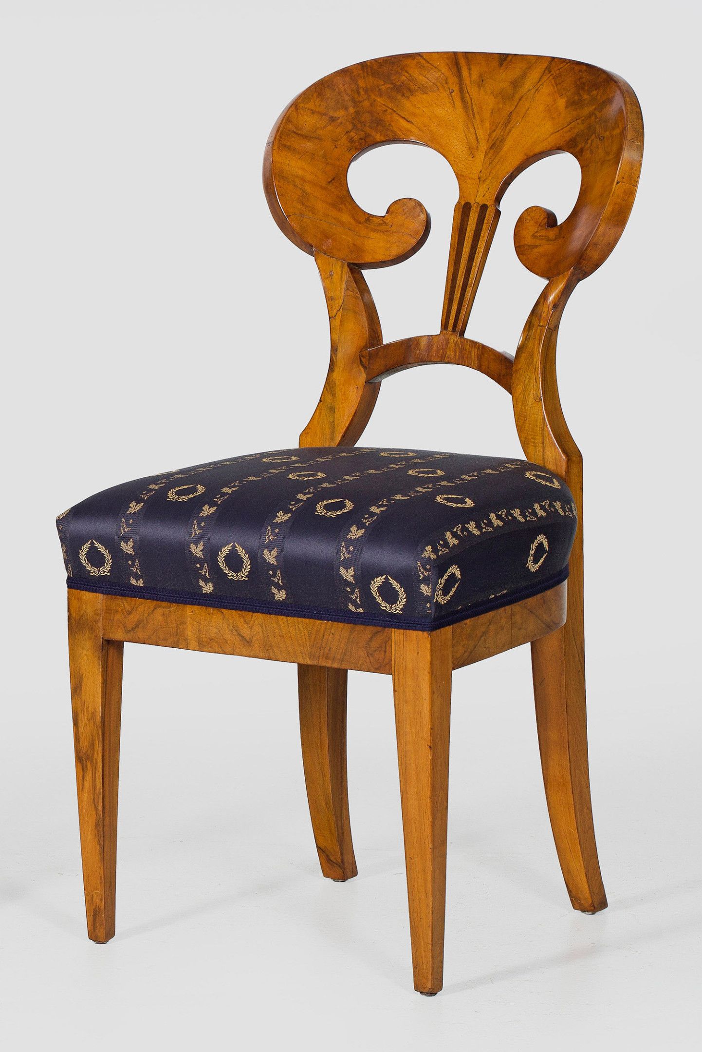 Objets d'art & Curiosités