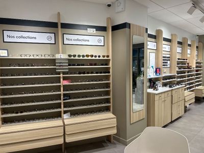 Stock comprenant : - Photo 1