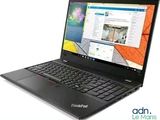 le lenovo thinkpad x1 est un ordinateur portable doté d'un grand écran et d'un clavier