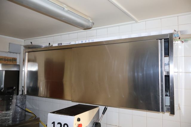 Placard mural neutre inox deux portes coulissantes