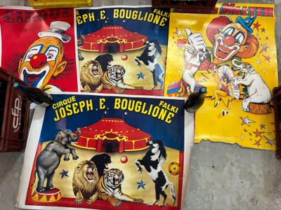 Ensemble de sept affiches à décor de cirque dont Circus Malt…