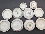 many different types of bowls and bowls on the table