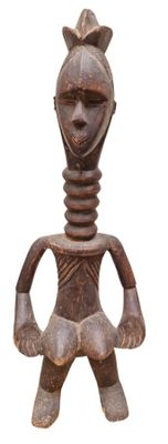 paire de figurines africaines en bois sculpté représentant une femme et un homme