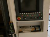 un appareil équipé d'un clavier et d'un écran