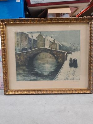 une photo d'une photo représentant un pont, dans un cadre
