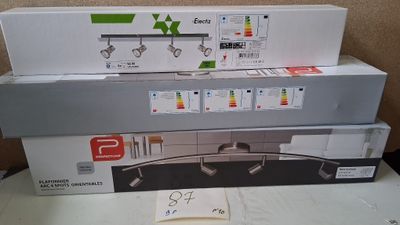 Lot de 9 plafonniers Perfectline et Electiz, arc 4 spots ori…