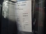 a sign on the door of a restaurant that says debo vente occssion