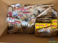 Lot de matériel de peinture et de bricolage – Environ 19 kg. (photo 3)