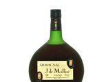 une image représentant une bouteille d'alcool sur fond blanc