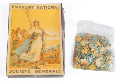 un sac contenant des pièces de puzzle à côté d'une boîte contenant des pièces de puzzle