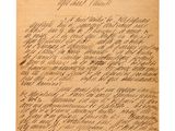 un vieux bout de papier sur lequel figurent des notes manuscrites