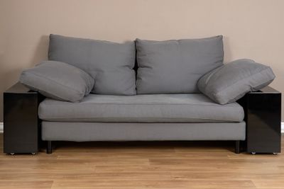 D'après Eileen Gray (1878-1976) Canapé modèle Lota Structure…