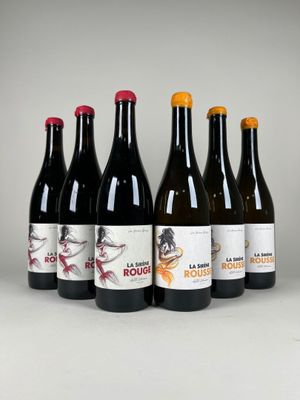 six bouteilles de vin sont alignées dans une rangée