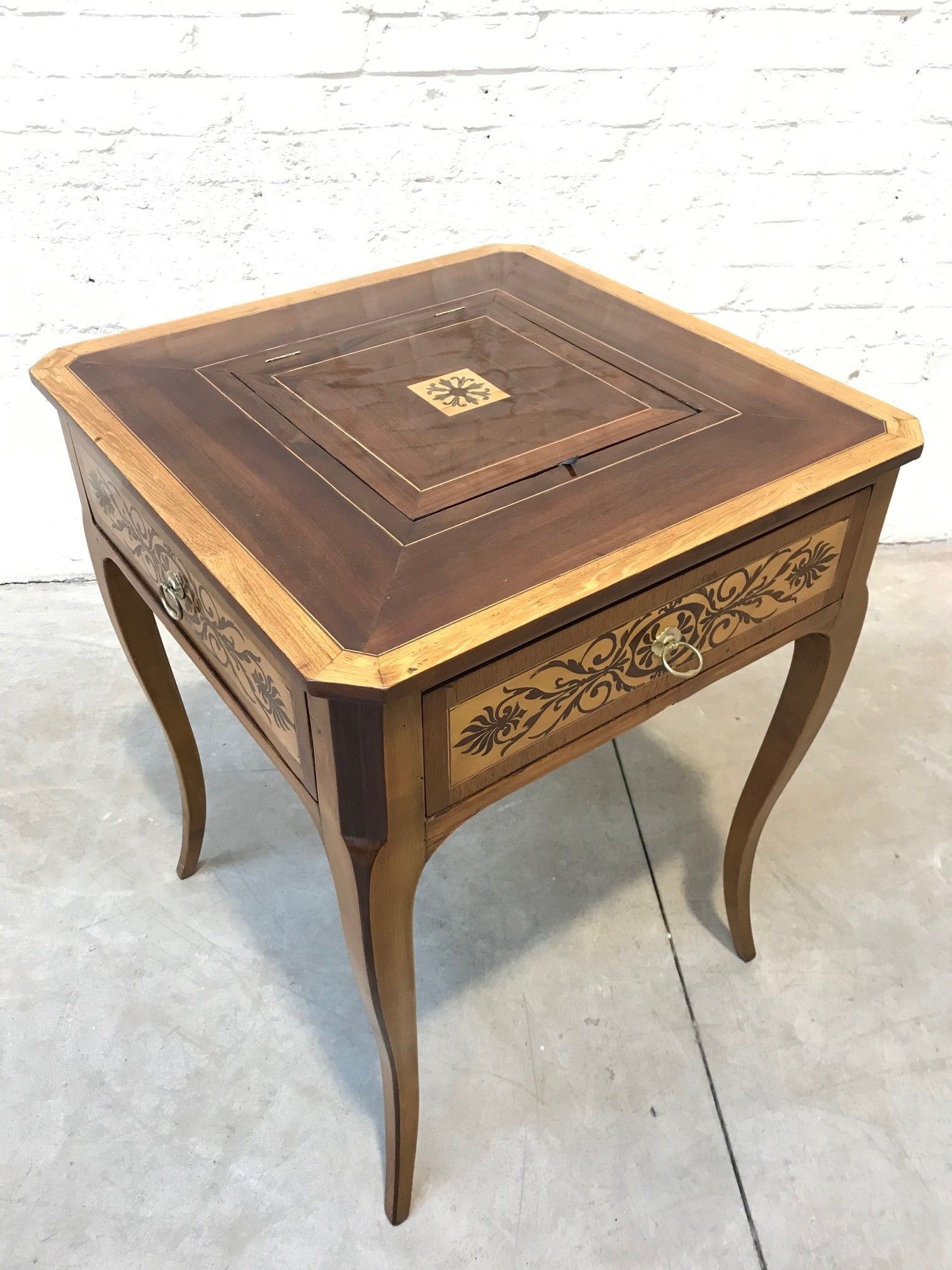 Objets d'art & Curiosités