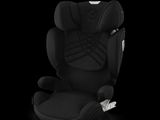 Siège auto Cybex noir sur fond noir