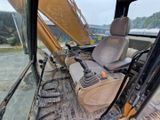 une photo de l'arrière d'un bulldozer