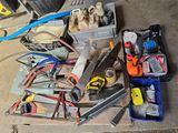 many tools that are sitting on a pallet