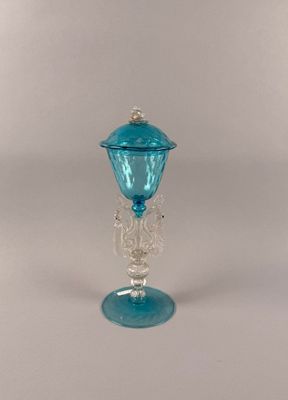 Grande coupe en verre filé à décor de cygnes affrontés en ve…