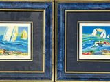 deux tableaux représentant des voiliers, encadrés dans un cadre bleu et accrochés au mur