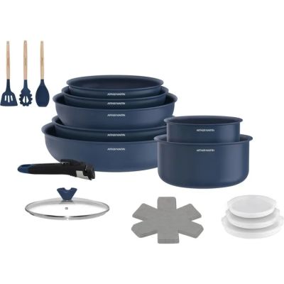 un ensemble de casseroles et poêles bleues empilées les unes sur les autres