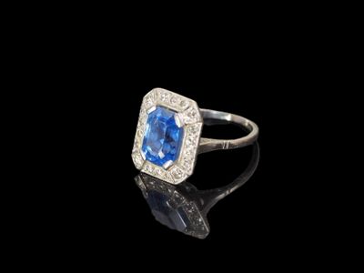 bague art déco en saphir et diamant
