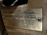 a label on the side of a machine that says lincoln