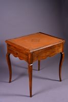 Table à jeux en bois naturel teinté et placage de marqueteri… (photo 6)