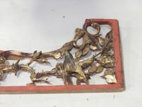 Encadrement de lit en bois sculpté, peint et doré à décor de… (photo 5)